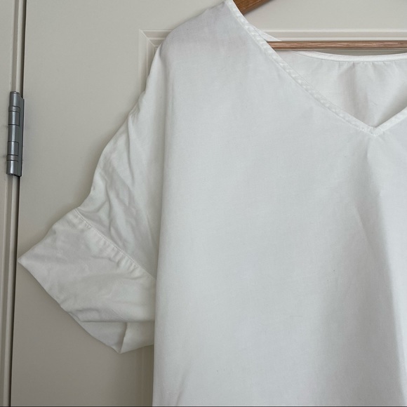 Vetta Capsule The Relaxed Tunic in White - Picture 8 of 14